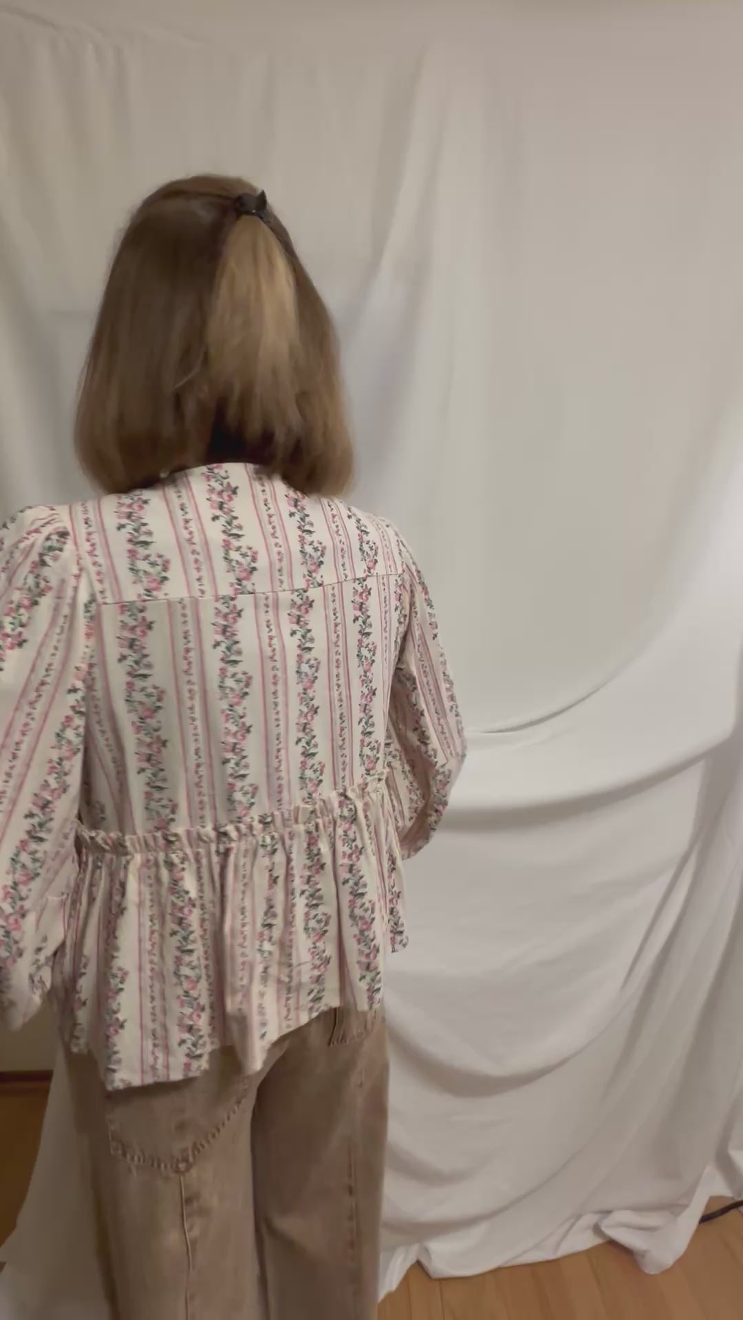 THE FLORAL WOVEN TOP
