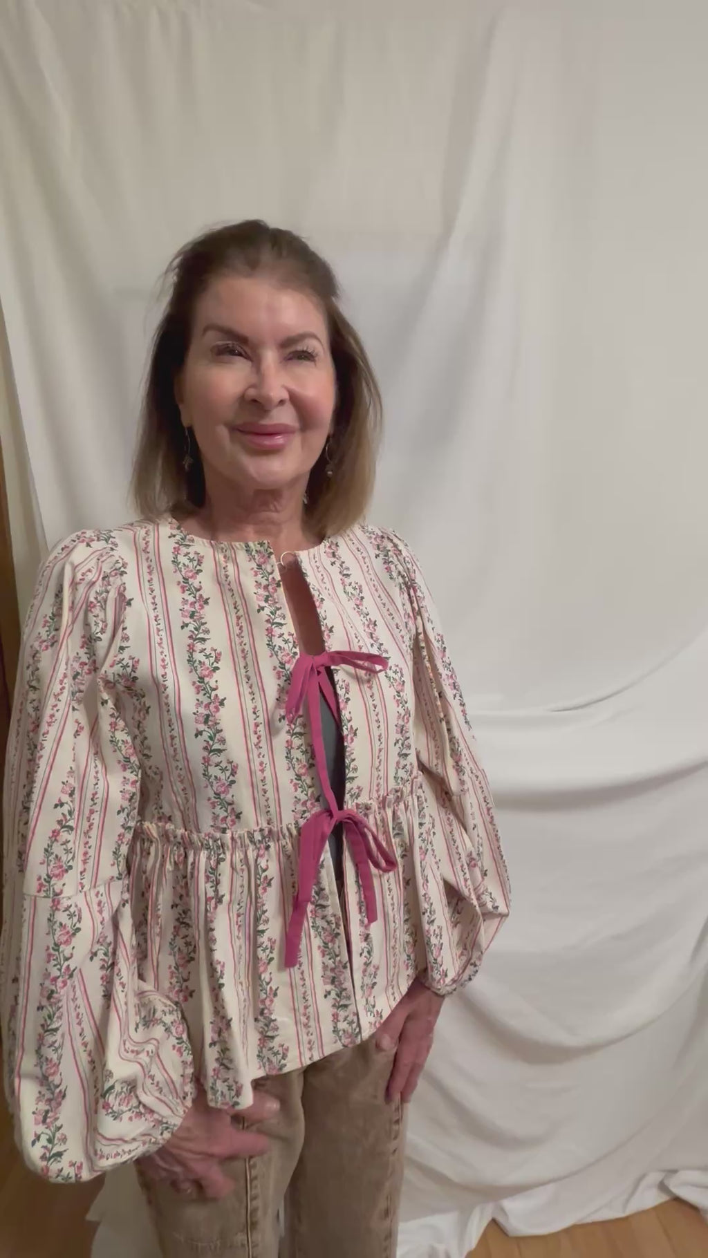 THE FLORAL WOVEN TOP